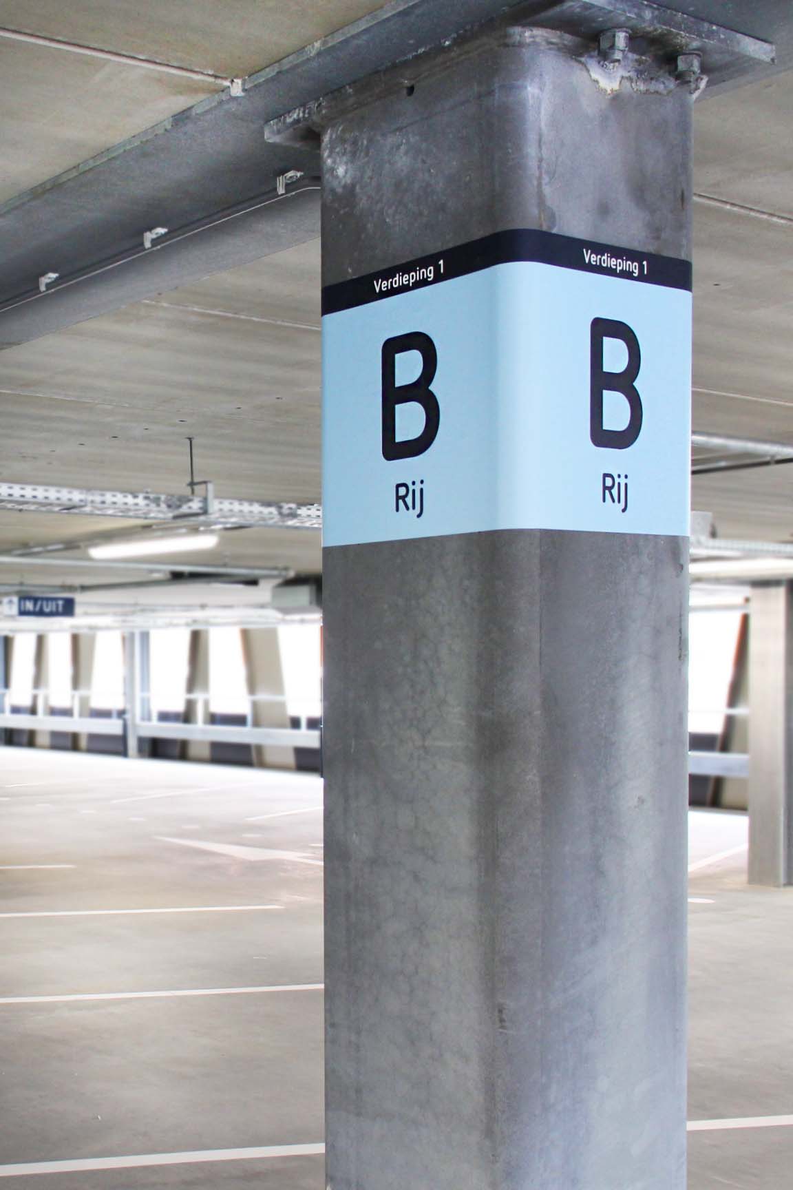 RDG garage — kolom 2 | Groeneveld Sign Systems