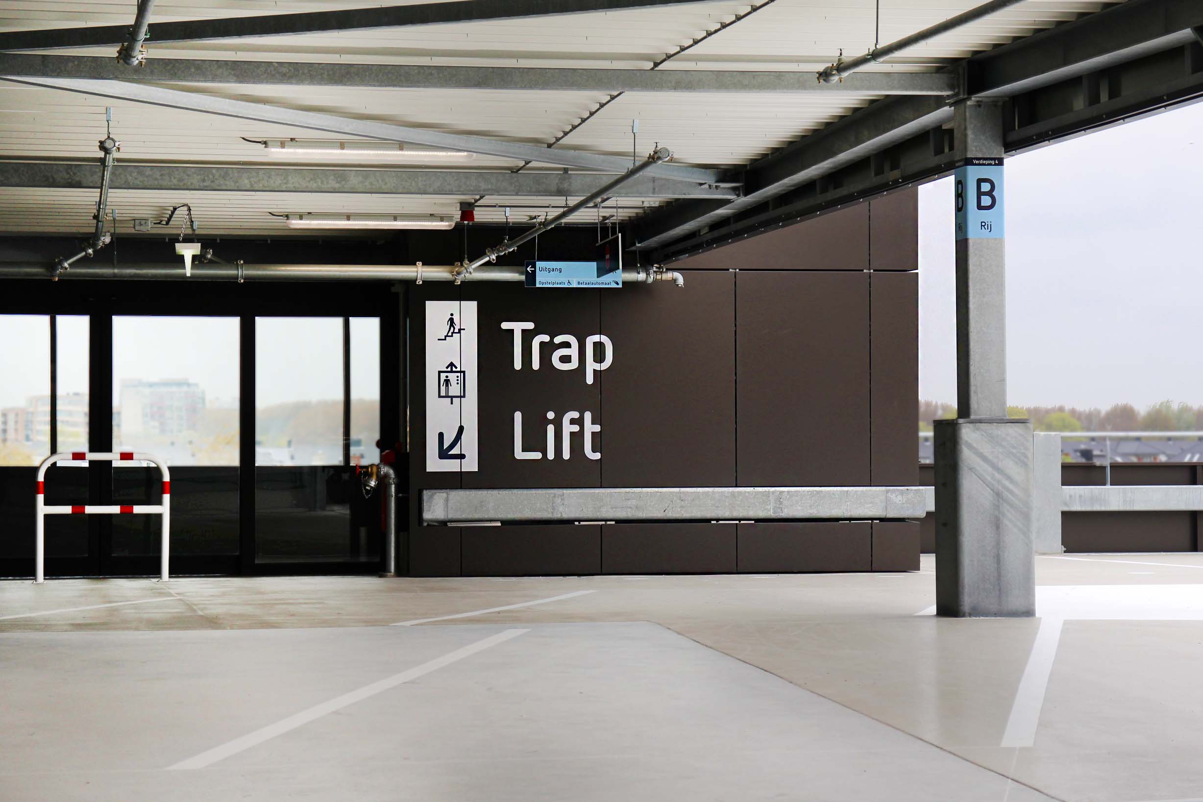 RDG garage — trap 1 | Groeneveld Sign Systems