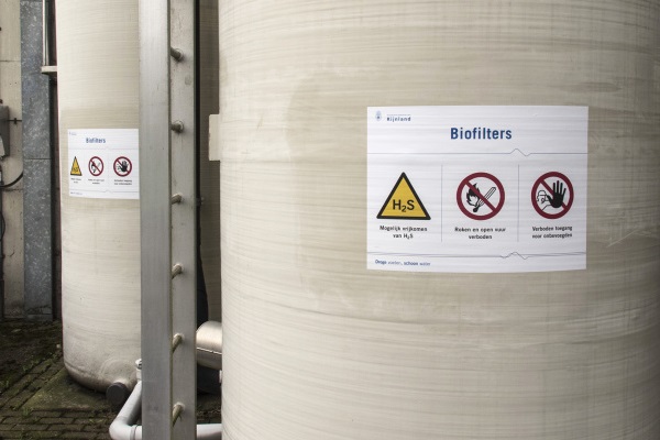 Veiligheidssignaleringen, folie op silo,Hoogheemraadschap van Rijnland | Groeneveld Sign Systems